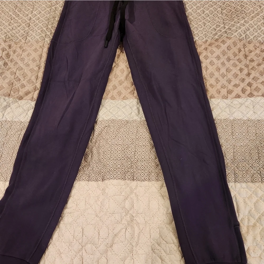 NWOT Lululemon Base Runner Pants